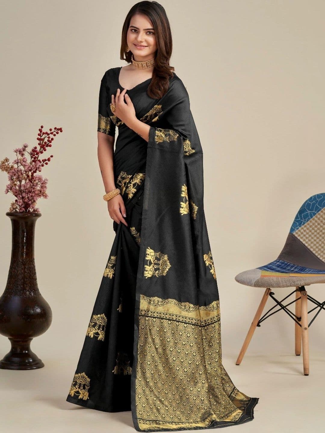 VS MALL Woven Design Zari Banarasi Saree thumbnail 4