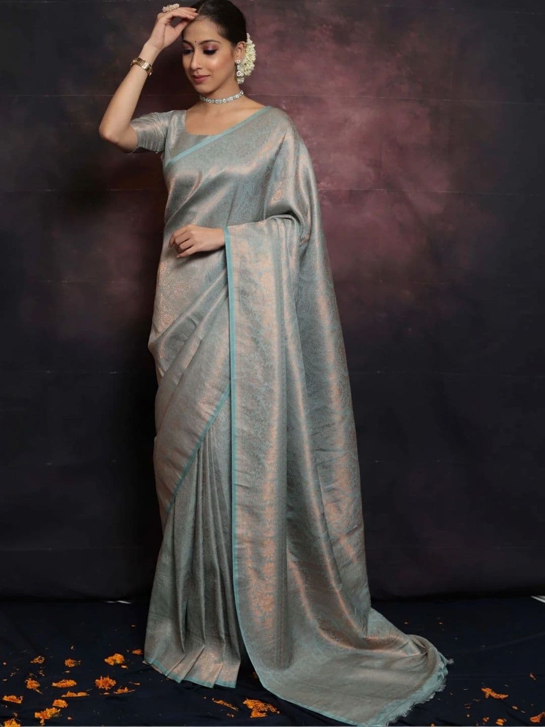 VS MALL Woven Design Zari Banarasi Saree thumbnail 3