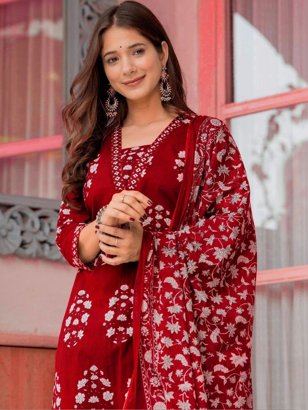 AURIPRX FASHION Women Floral Printed Regular Pure Cotton Kurta with Palazzos & With Dupatta thumbnail 5
