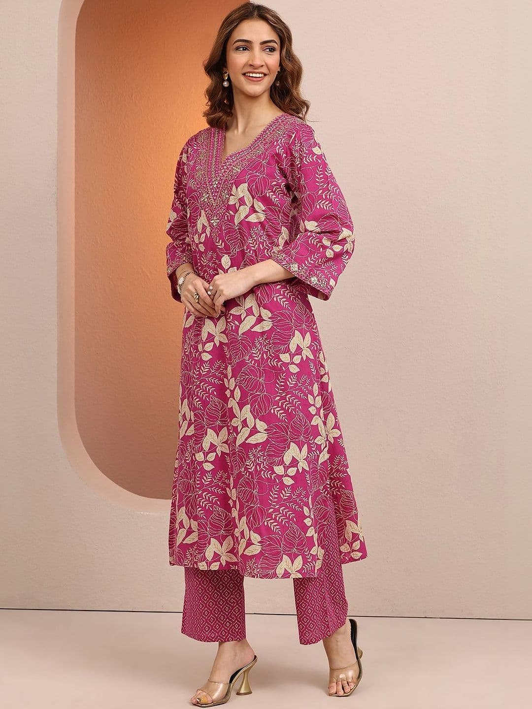 Libas Women Floral Printed Regular Mirror Work Kurta with Trousers & With Dupatta thumbnail 6