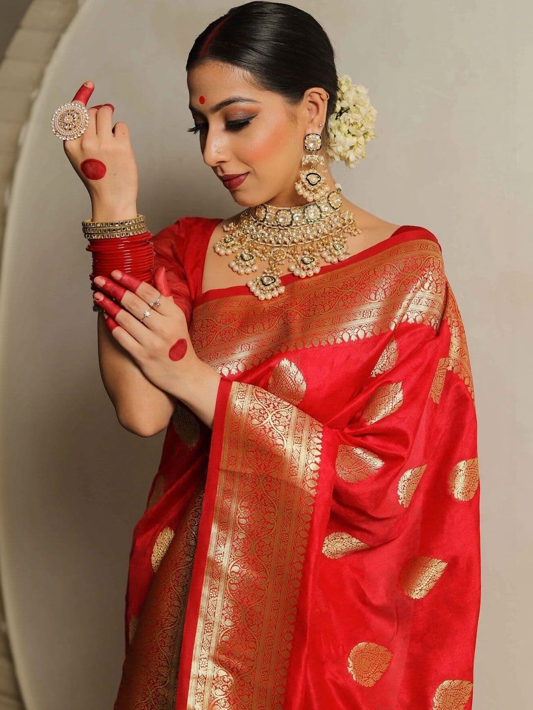 VS MALL Woven Design Zari Banarasi Saree thumbnail 4