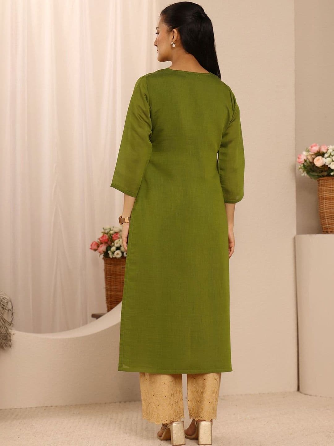 Libas Green Embellished Chanderi Cotton Straight Kurta thumbnail 3