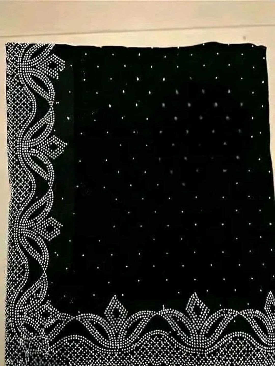 RENBRIZA Embroidered Poly Chiffon Saree thumbnail 2
