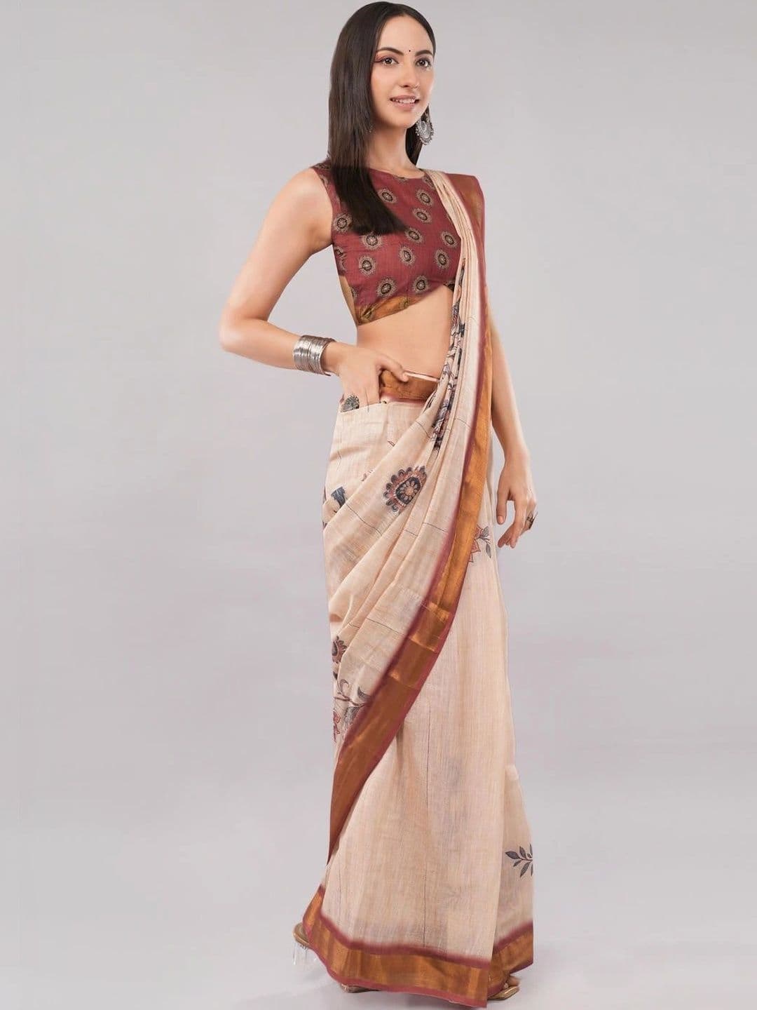SAMANTHA Floral Zari Linen Blend Saree thumbnail 5