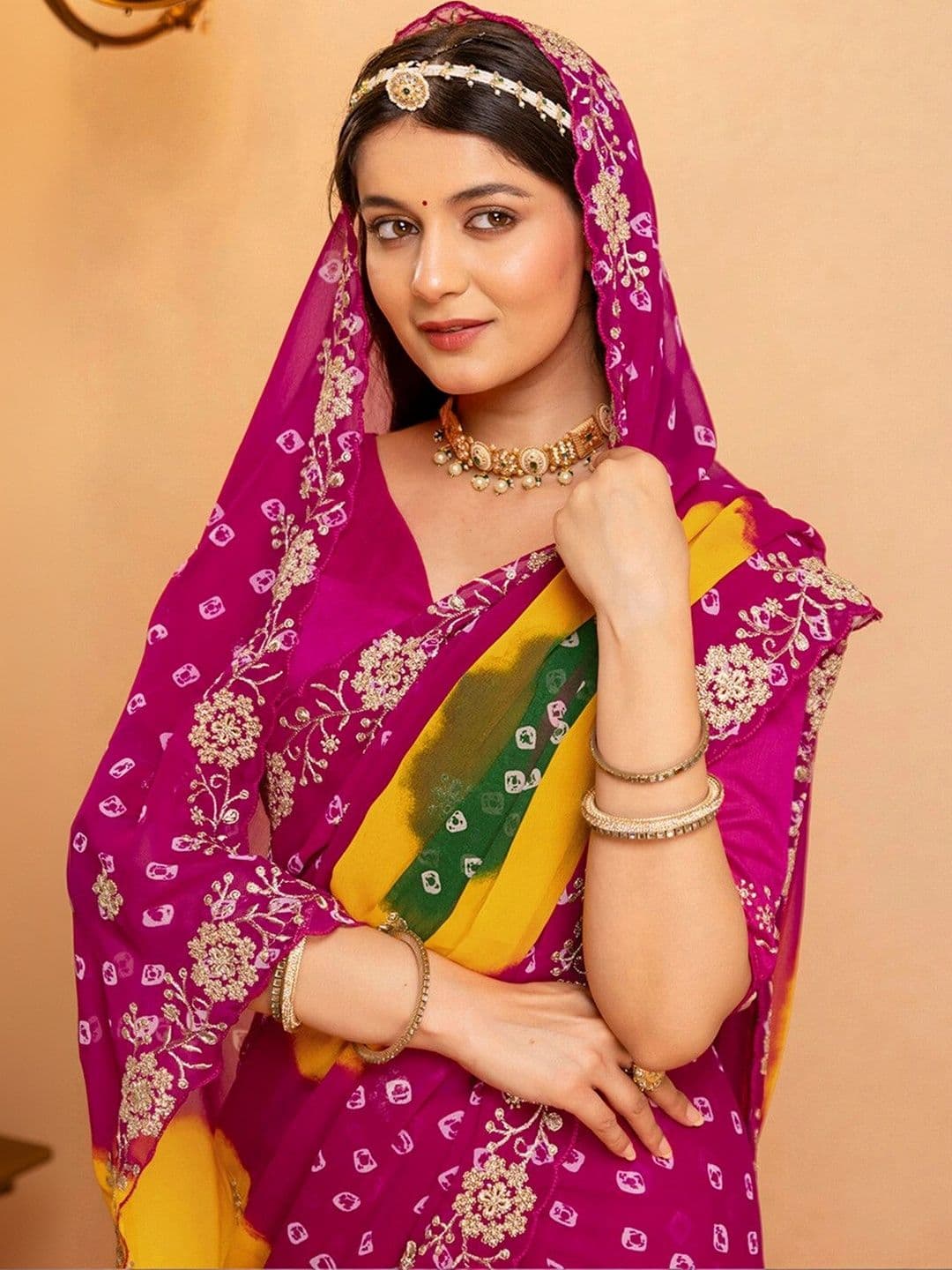 KALINI Bandhani Embroidered Pure Georgette Fusion Bandhani Saree thumbnail 3