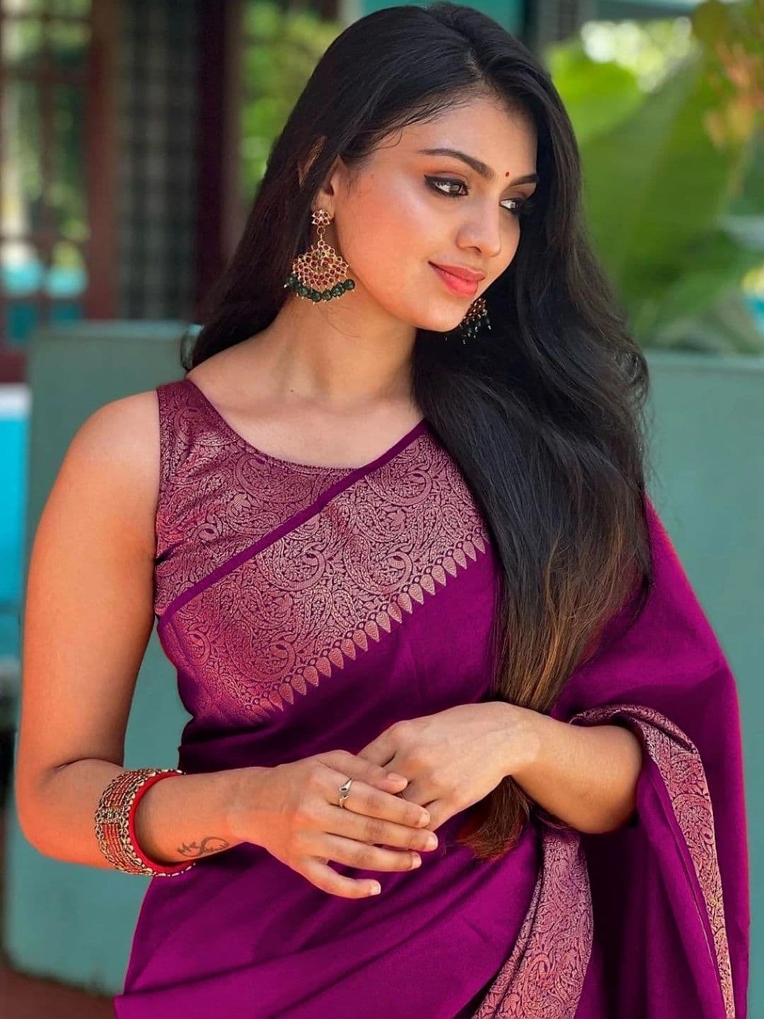 wearsquad Zari Art Silk Banarasi Saree thumbnail 3