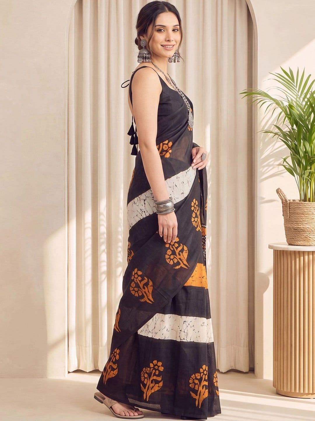 Anouk Batik Art Silk Designer Block Print Saree thumbnail 6