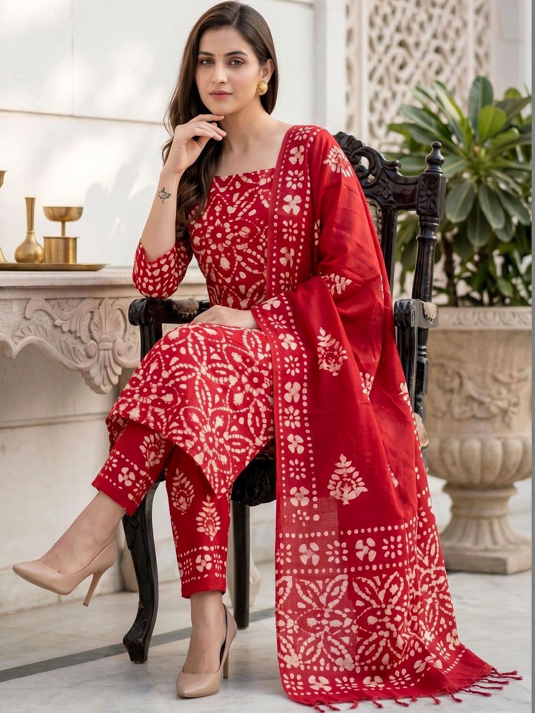 Mollika Printed Unstitched Dress Material thumbnail 3