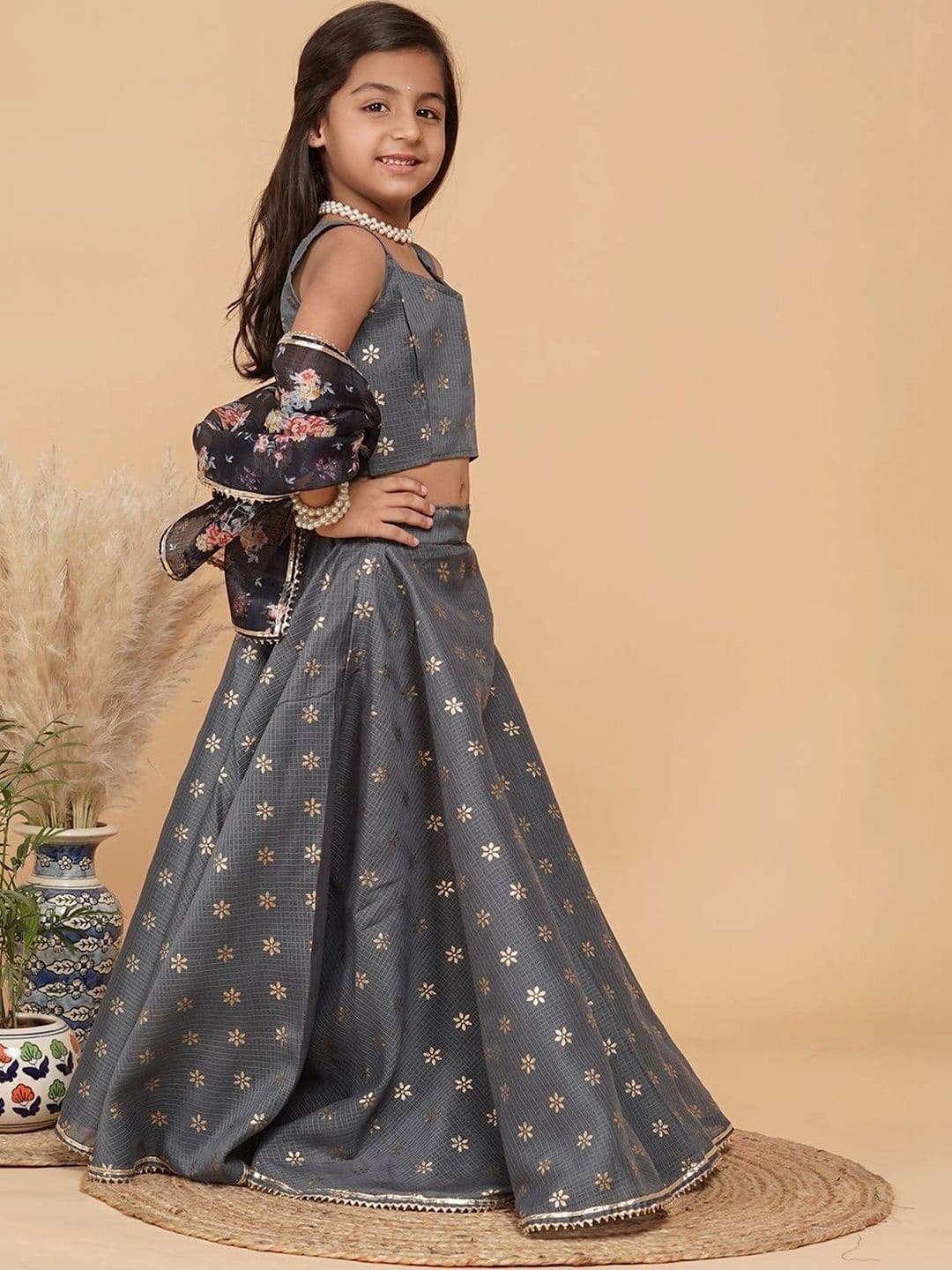 Laad Girls Printed Foil Print Ready to Wear Lehenga & Blouse With Dupatta thumbnail 2