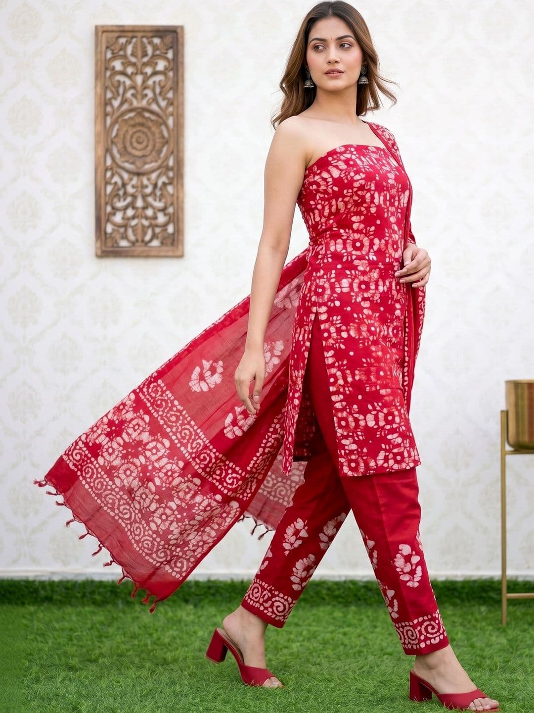 Mollika Printed Unstitched Dress Material thumbnail 4