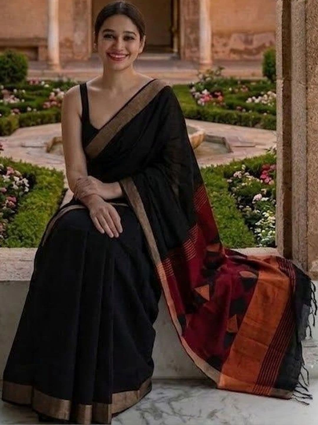 Vmdesigns Woven Design Zari Art Silk Banarasi Saree thumbnail 2