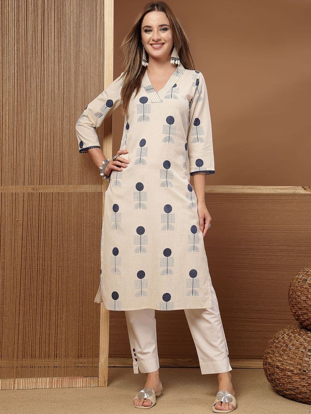 Stylum Women Geometric Printed Thread Work Floral Dobby Kurta - view 1