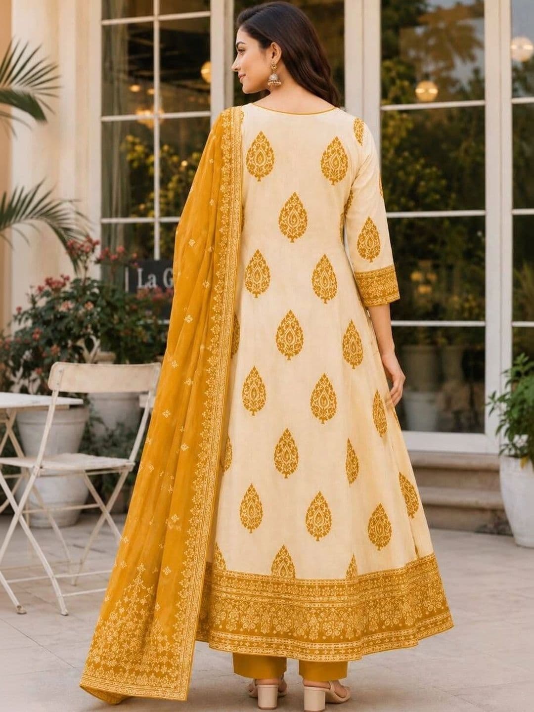 DIORICA Women Ethnic Motifs Printed Regular Pure Cotton Kurta with Trousers & With Dupatta thumbnail 4