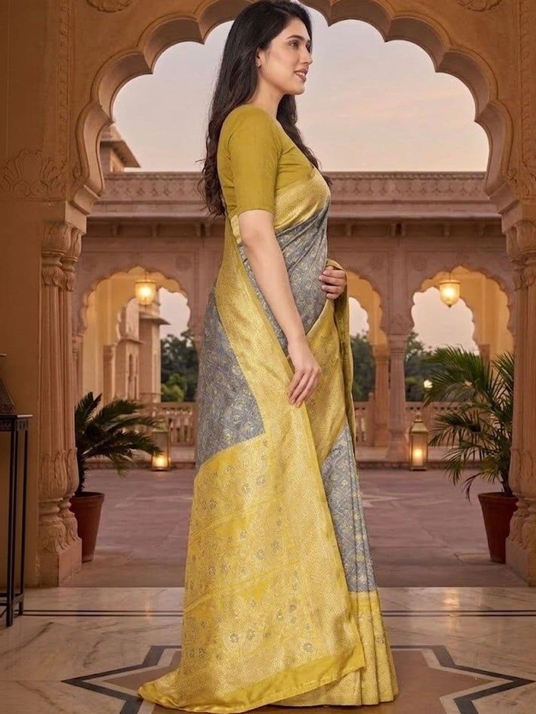 Narayan creations Woven Design Zari Art Silk Banarasi Saree thumbnail 4