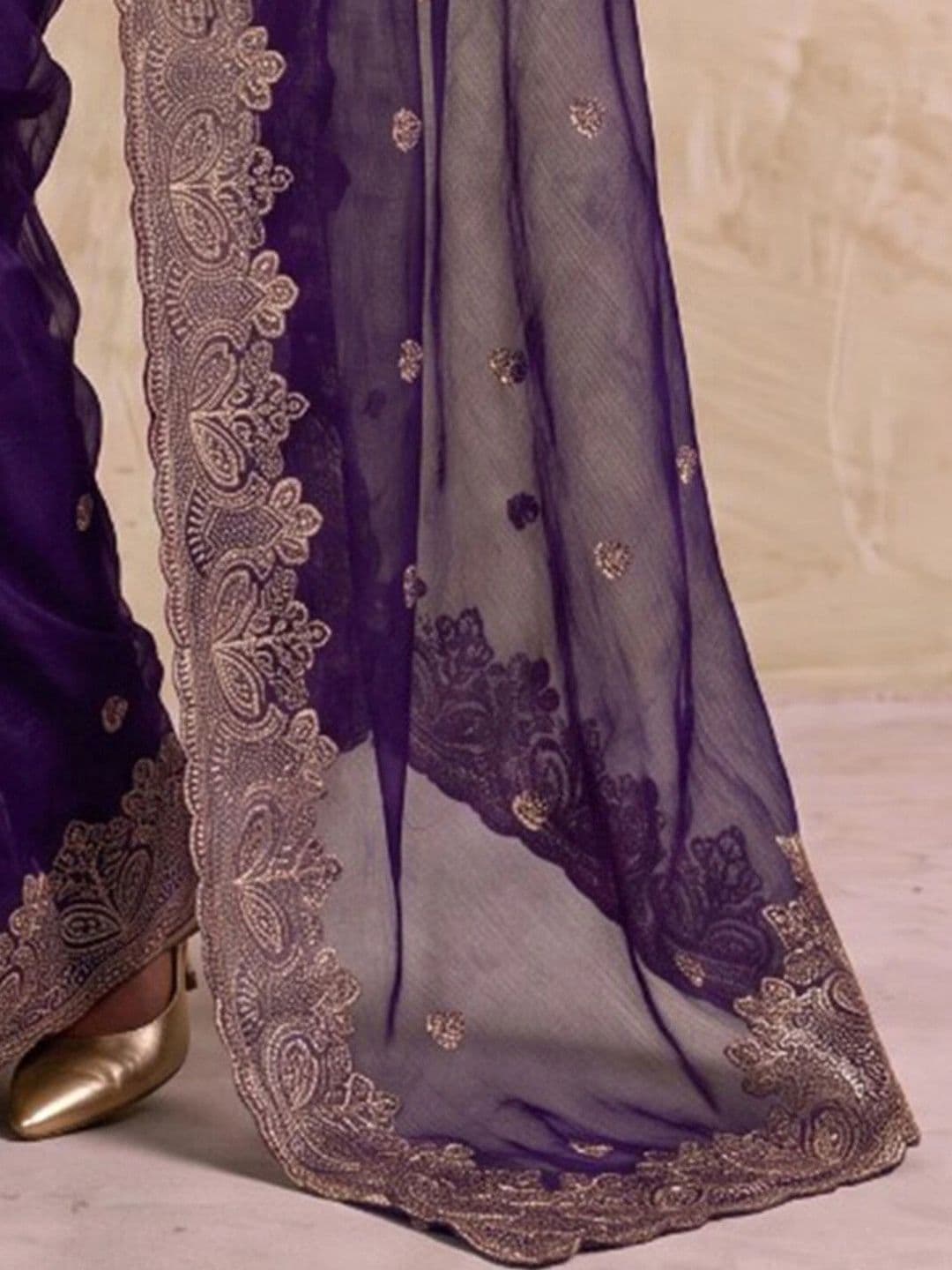 SAARA Embellished Embroidered Saree thumbnail 2