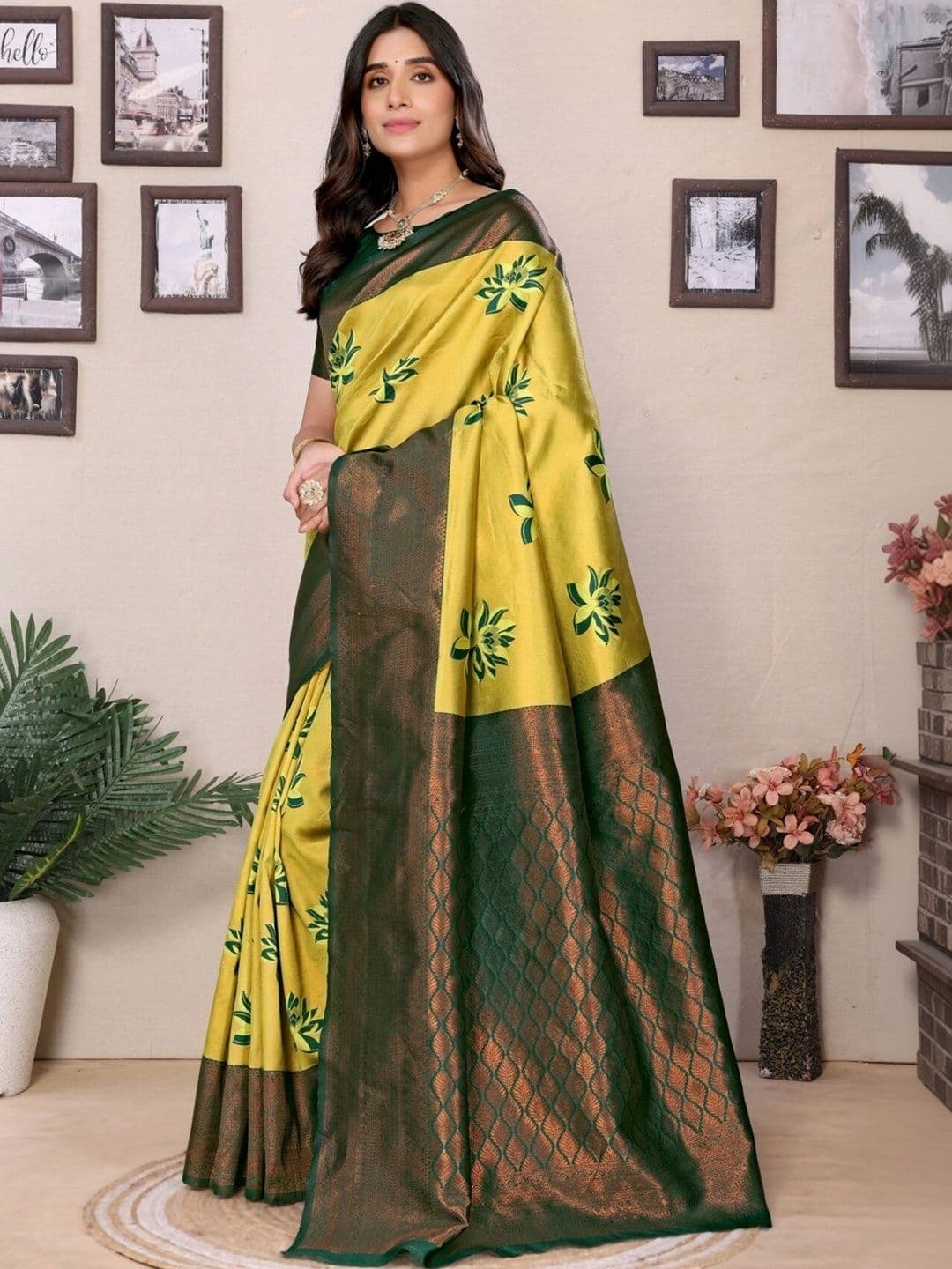 VS MALL Floral Zari Banarasi Saree thumbnail 2