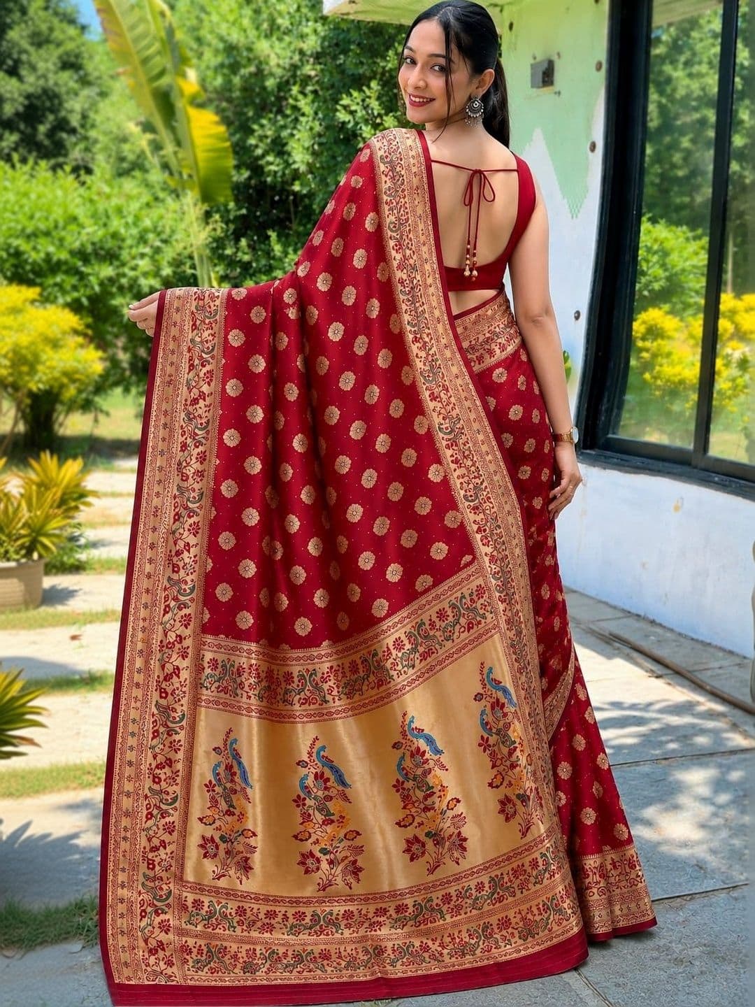 vastranagari Woven Design Zari Art Silk Designer Banarasi Saree thumbnail 4
