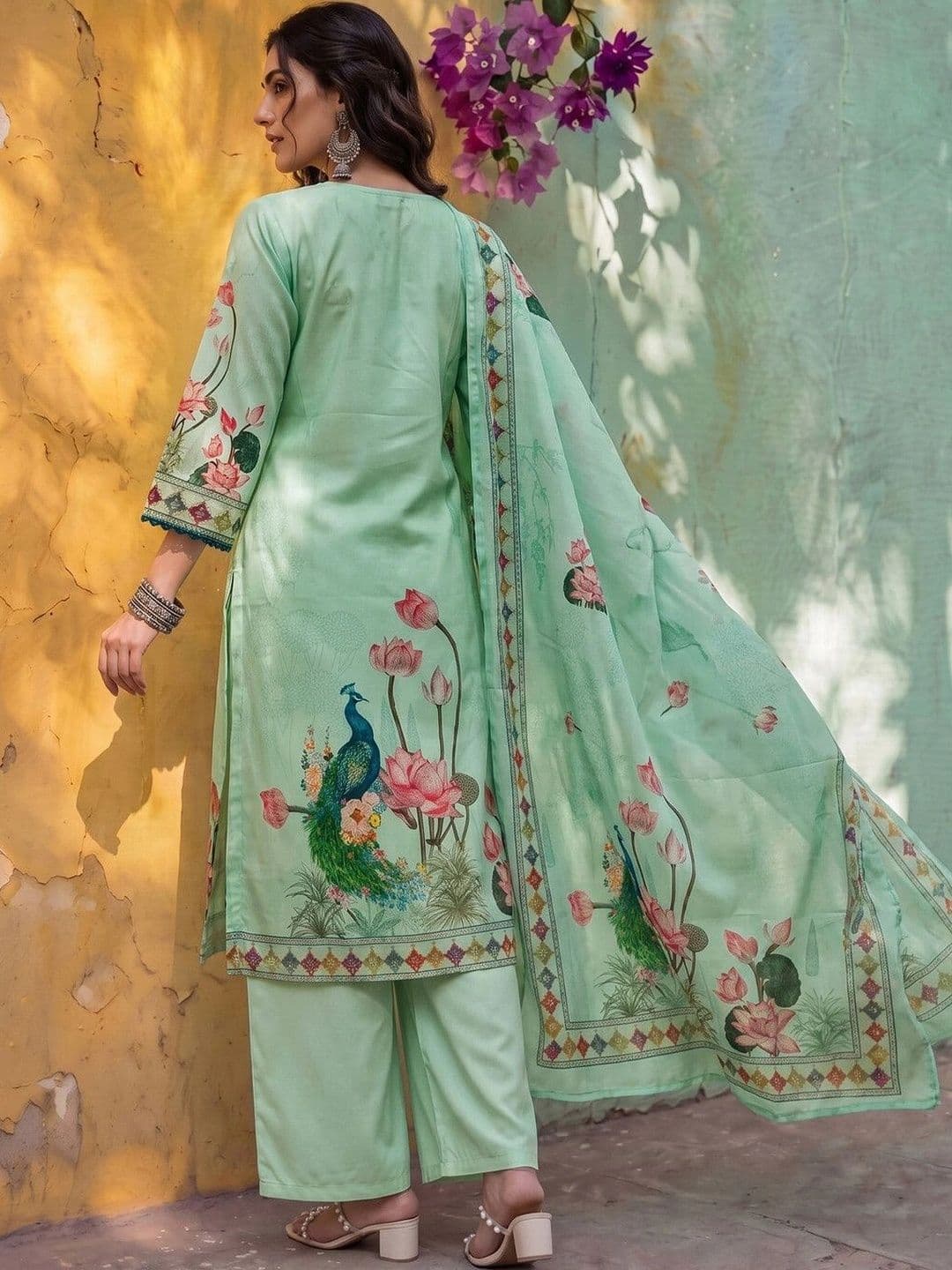 SASSIC Women Floral Printed Regular Kurta with Palazzos & With Dupatta thumbnail 5