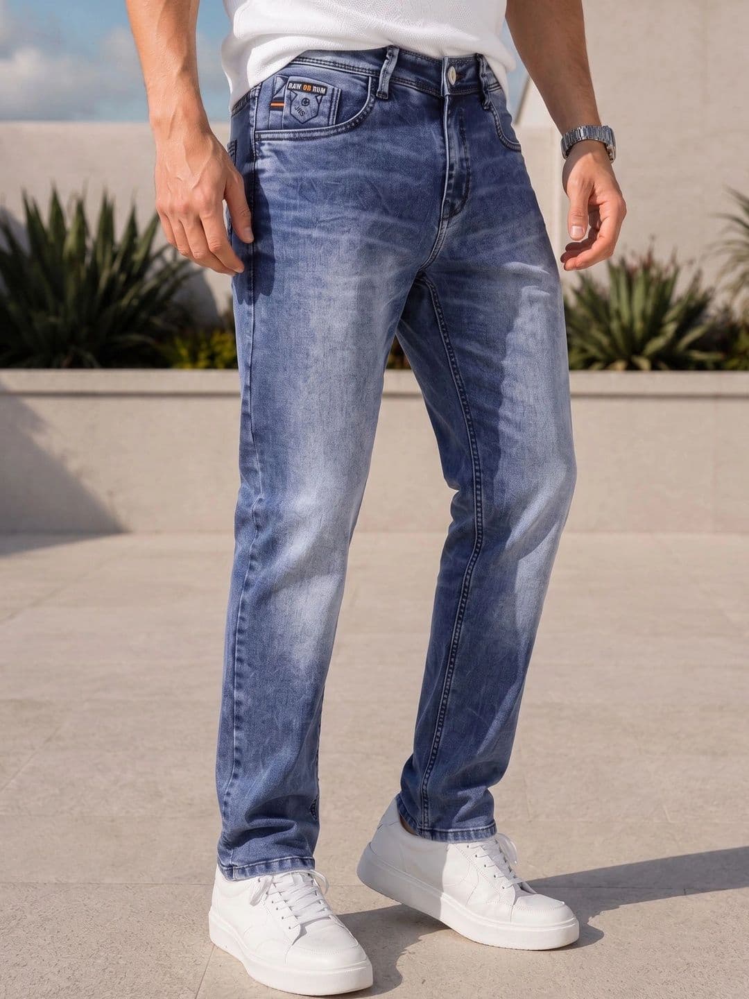 GEX Men Jean Relaxed Fit Mid-Rise Low Distress Jeans thumbnail 3