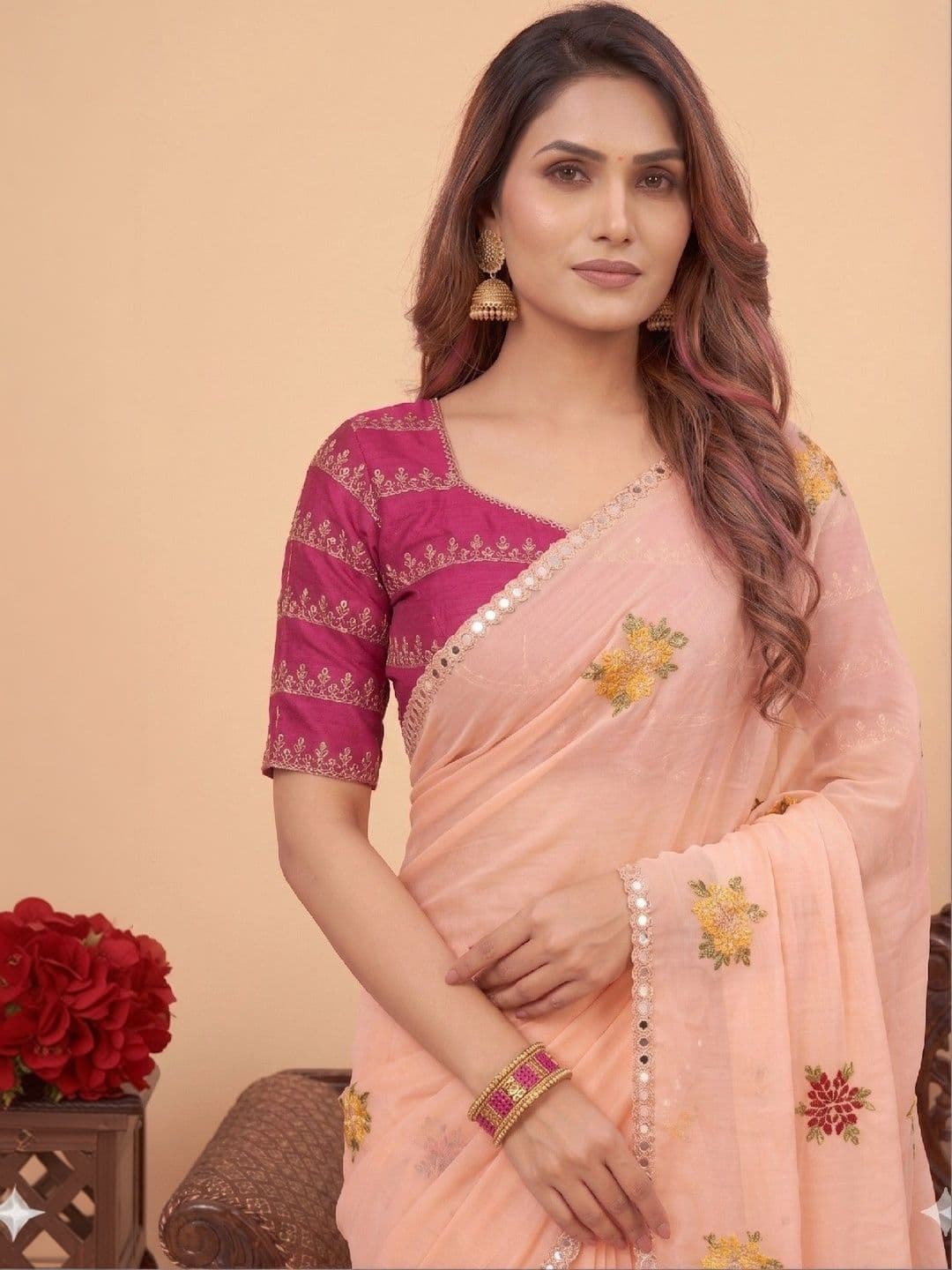 SmileyFashion Floral Mirror Work Poly Chiffon Designer Saree thumbnail 3