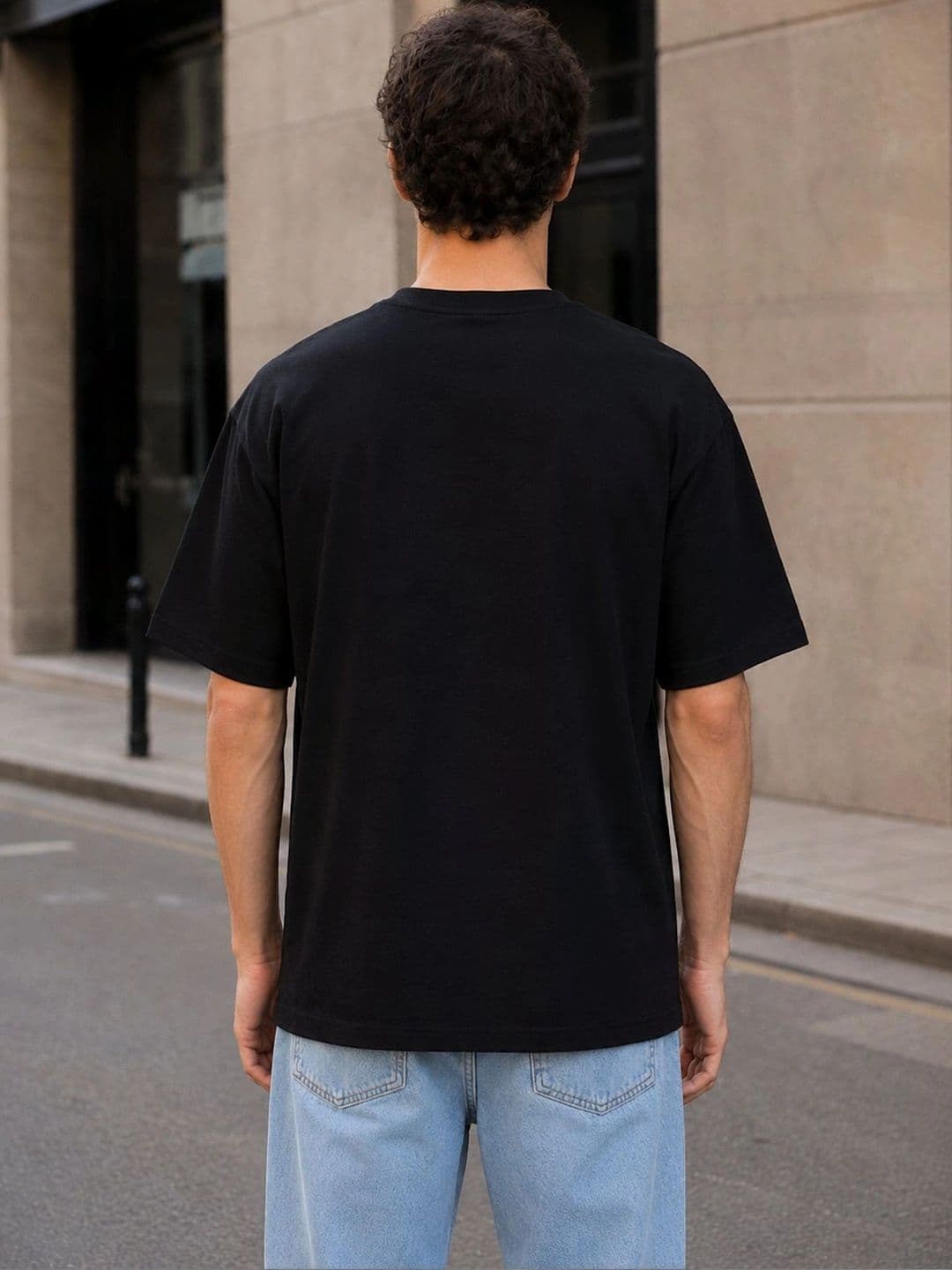 HERE&NOW Men Round Neck Solid T-shirt Black thumbnail 4