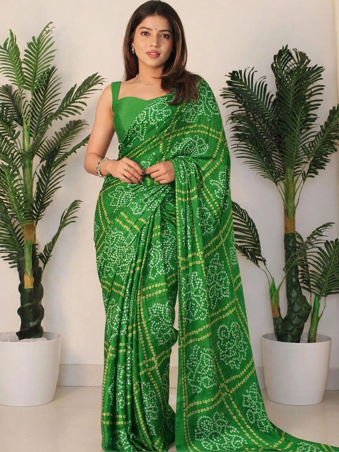 SANJANA  SILK SANJANA SILK Bandhani Pure Georgette Saree - view 1