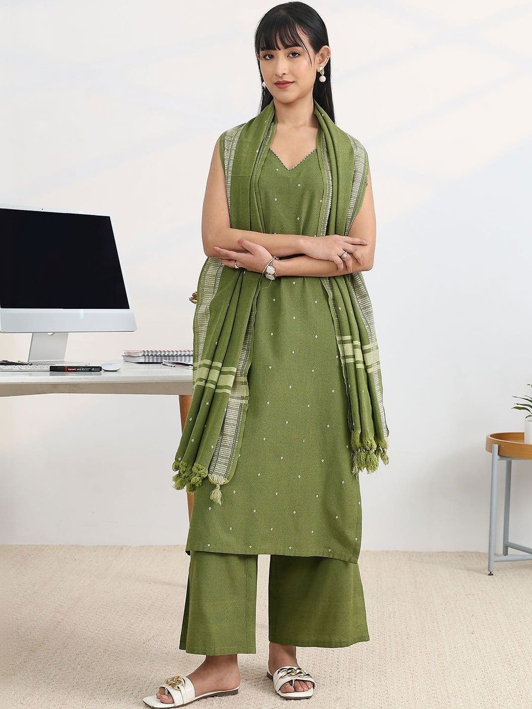 Gerua By Libas Ethnic Motifs Printed V Neck Sleeveless Kurta With Palazzos & Dupatta thumbnail 6