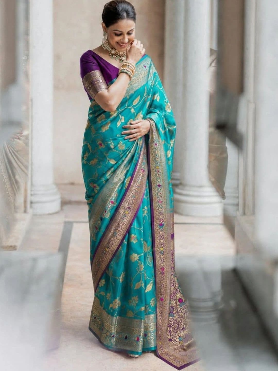 vastranagari Woven Design Zari Art Silk Designer Banarasi Saree - view 1