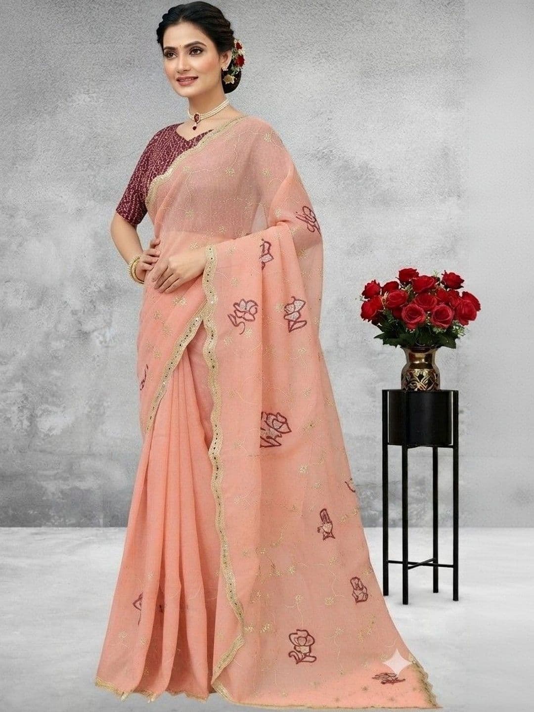 SmileyFashion Floral Embroidered Poly Georgette Saree thumbnail 3