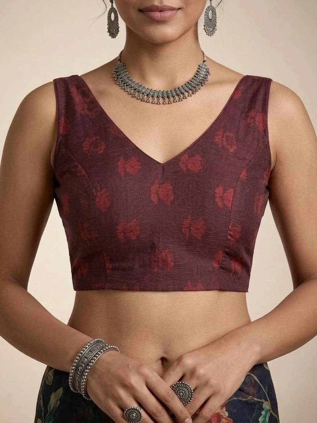 Anouk Women Floral Printed Silk Blend Saree thumbnail 6