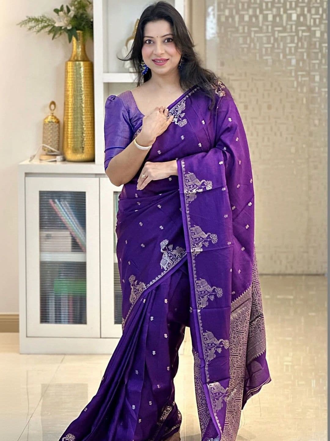 VS MALL Paisley Zari Banarasi Saree thumbnail 5