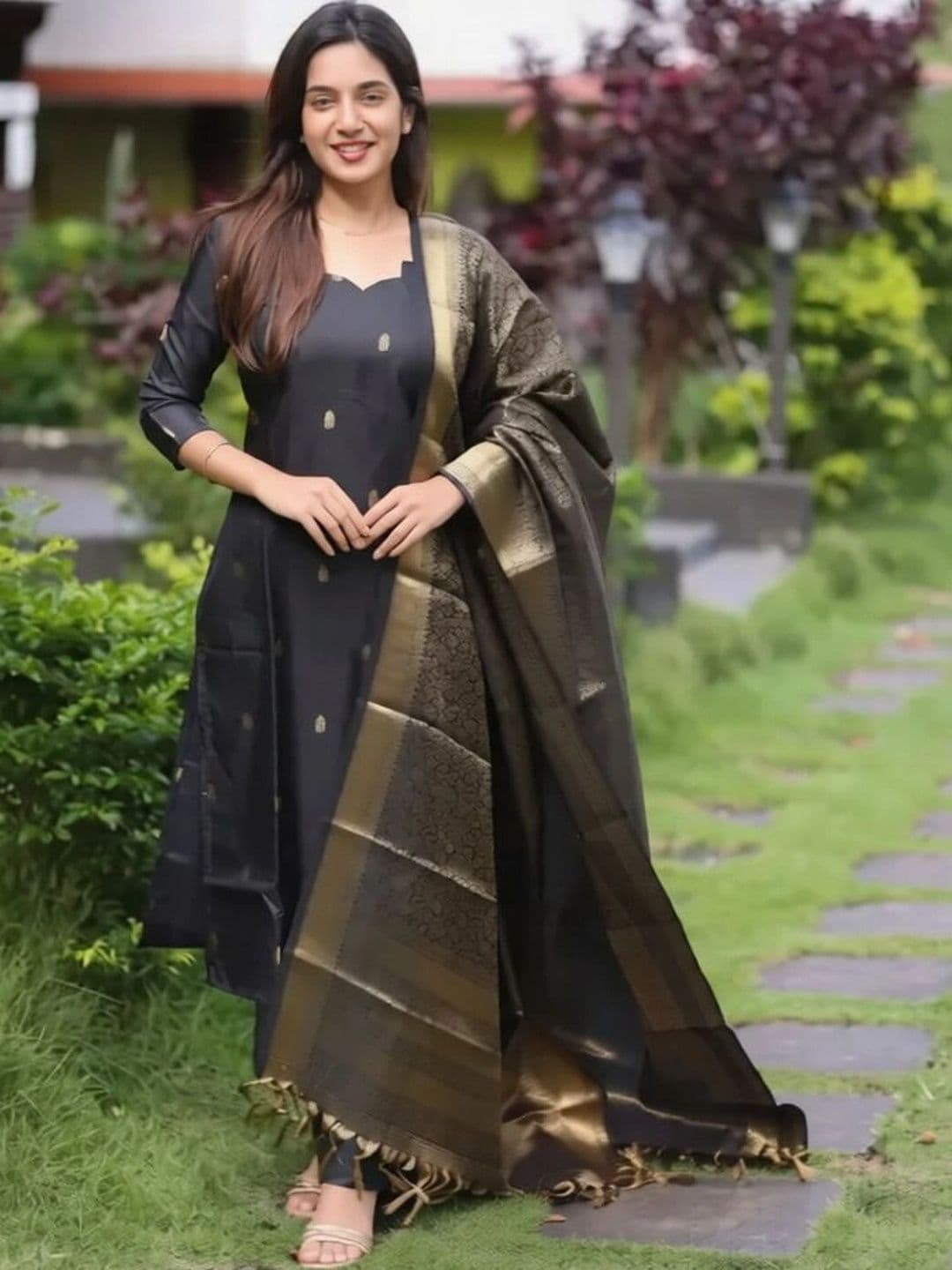 HERE&NOW Women Ethnic Motifs Regular Kurta with Trousers & With Dupatta - view 1