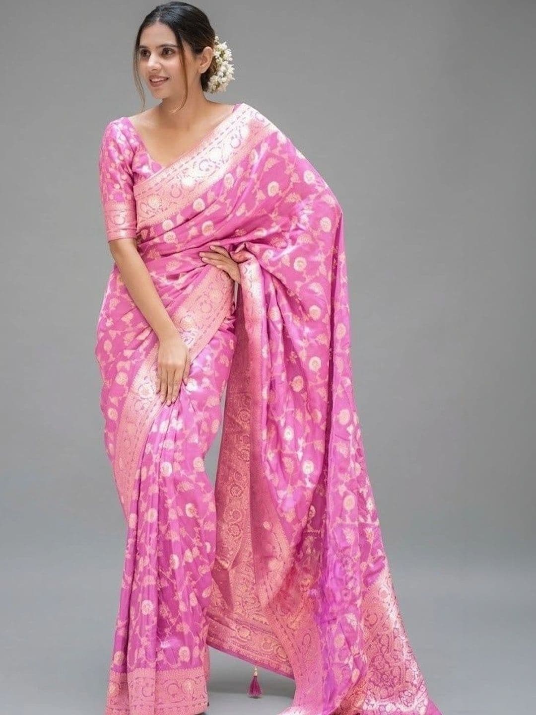 YASHASVI FASHION Woven Design Zari Art Silk Banarasi Saree - view 1