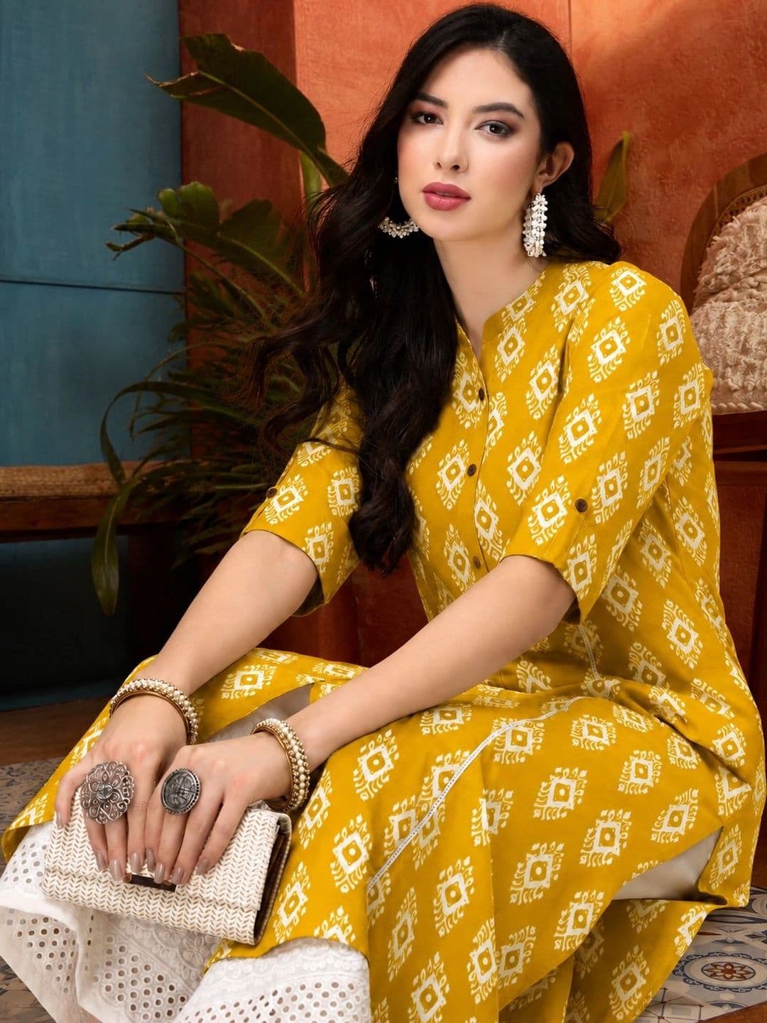 Stylum Women Geometric Printed Kurta thumbnail 4