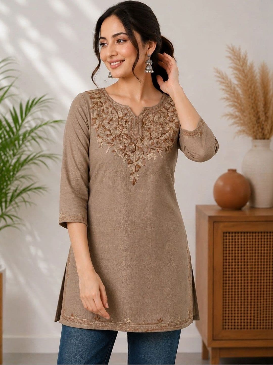 KALINI Ethnic Motifs Embroidered Thread Work Thread Work Kurti thumbnail 2