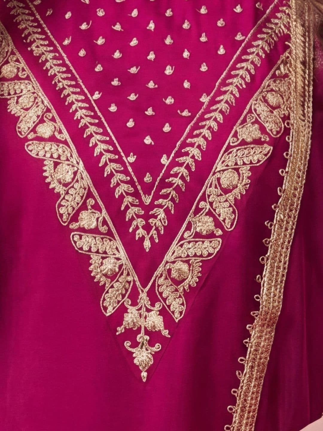 Jaipur Kurti Women Ethnic Motifs Embroidered Regular Thread Work Kurta with Trousers & With Dupatta thumbnail 4