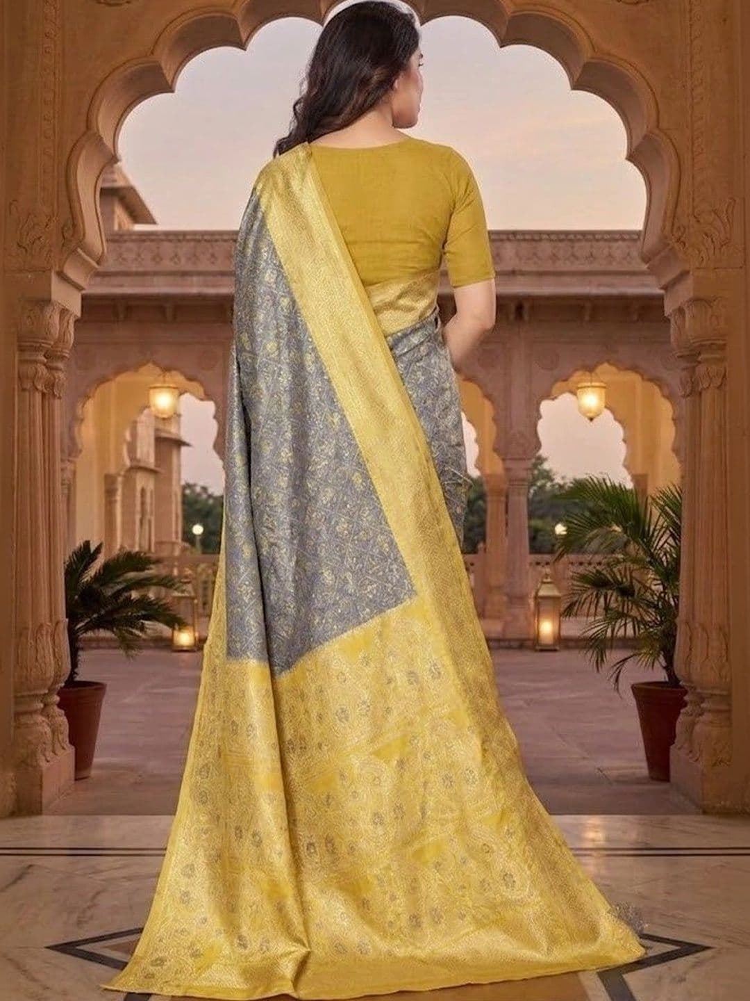 AAVEE Woven Design Zari Art Silk Banarasi Saree thumbnail 2