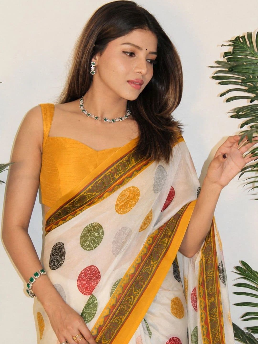 SANJANA  SILK SANJANA SILK Polka Dot Pure Georgette Saree thumbnail 3