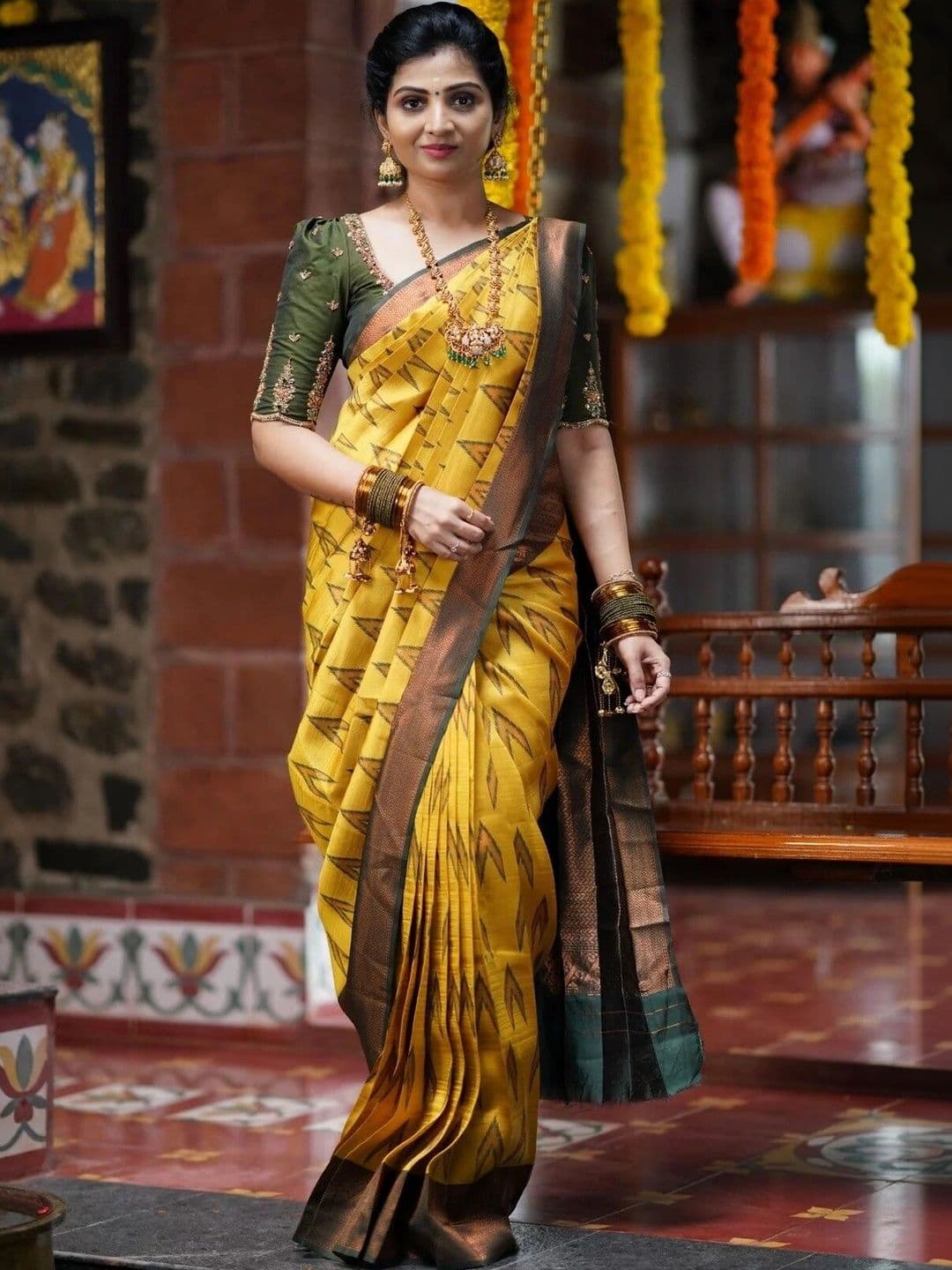 VS MALL Women Ethnic Motifs Zari Banarasi Saree - view 1