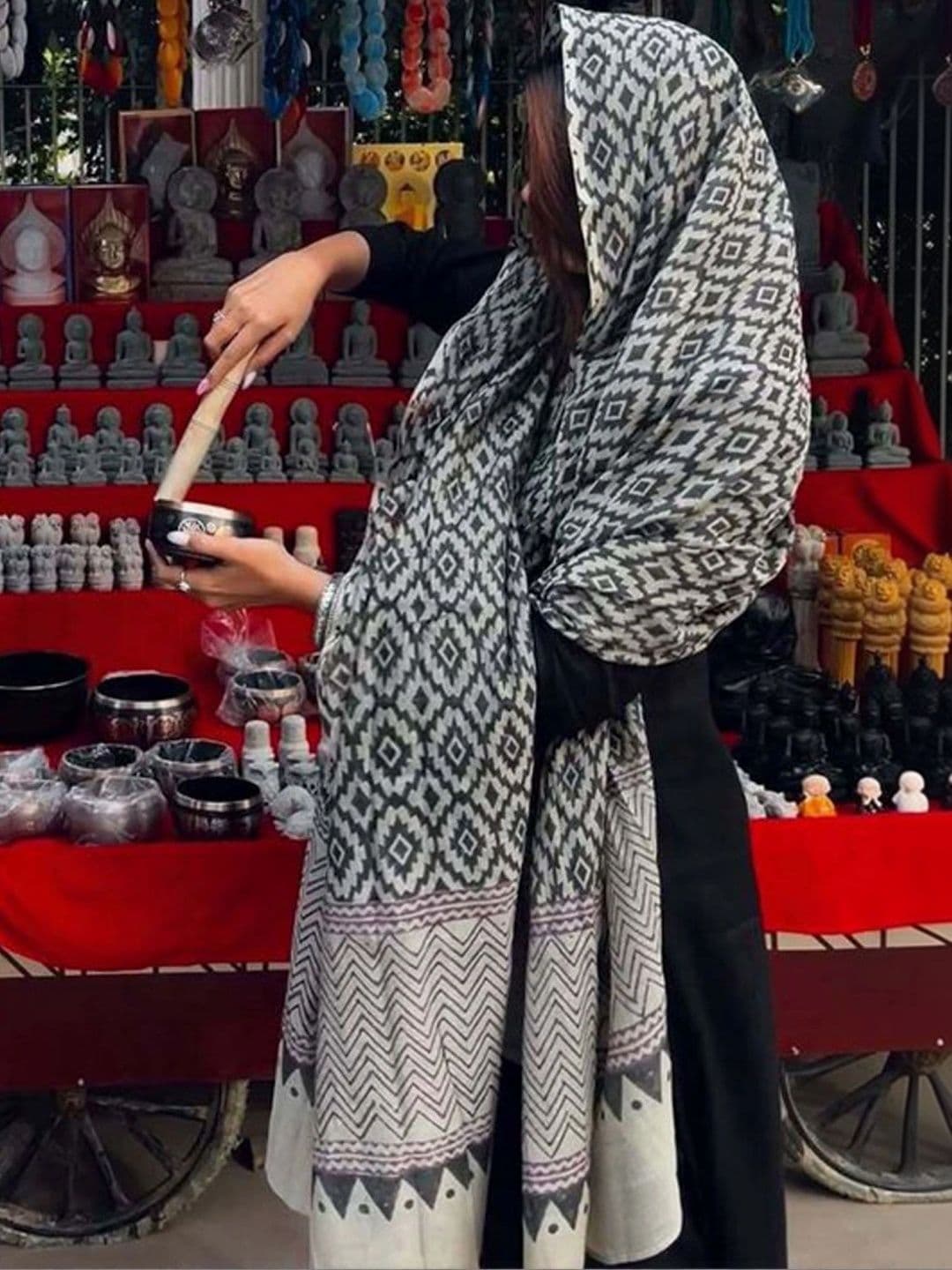 Panzora Women Ethnic Motifs Regular Kurta with Palazzos & With Dupatta thumbnail 5