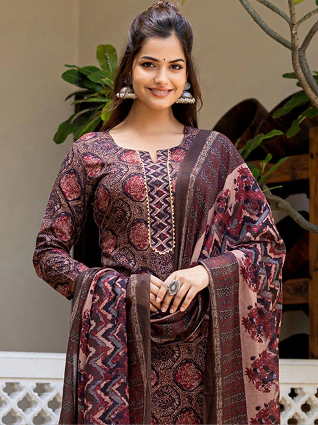 Panzora Women Ethnic Motifs Printed Regular Thread Work Kurta with Trousers & With Dupatta thumbnail 2