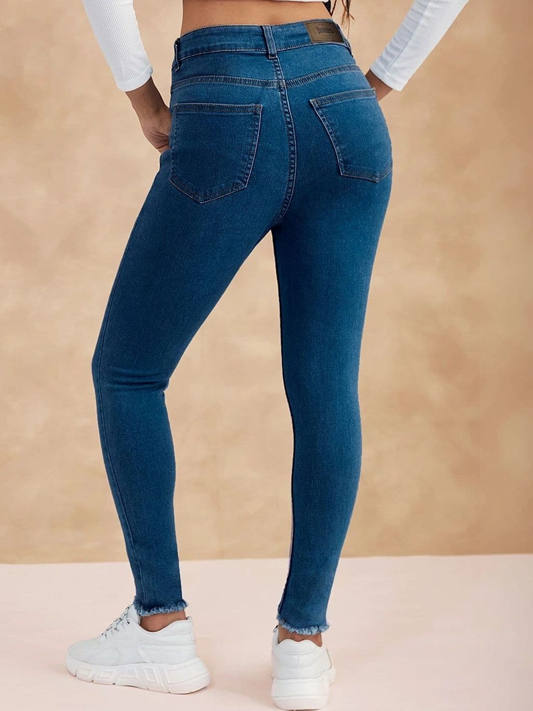 Roadster Women Skinny Fit High-Rise Low Distress Cuffed Hem Stretchable Jeans thumbnail 2