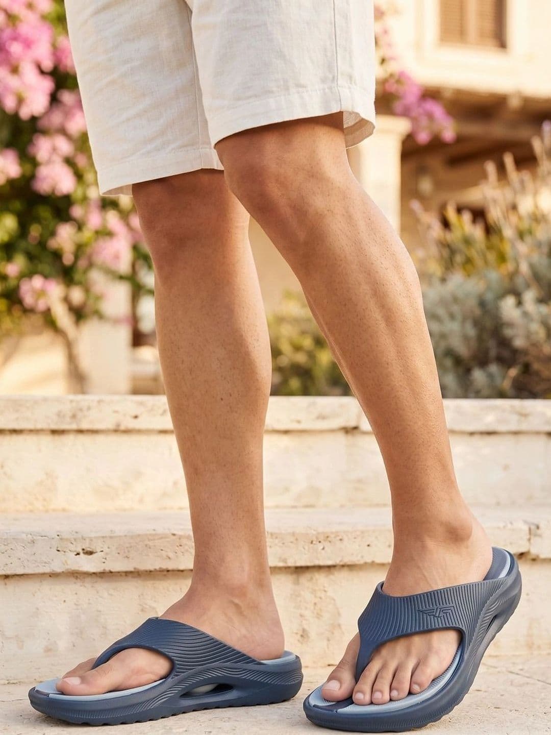 Red Tape Men Thong Flip-Flops thumbnail 4