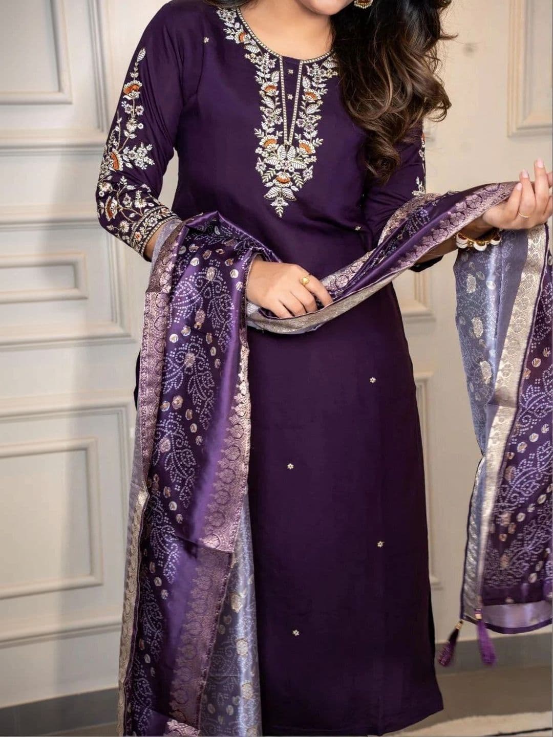 Rasikta Women Ethnic Motifs Embroidered Regular Thread Work Kurta with Trousers & With Dupatta thumbnail 5