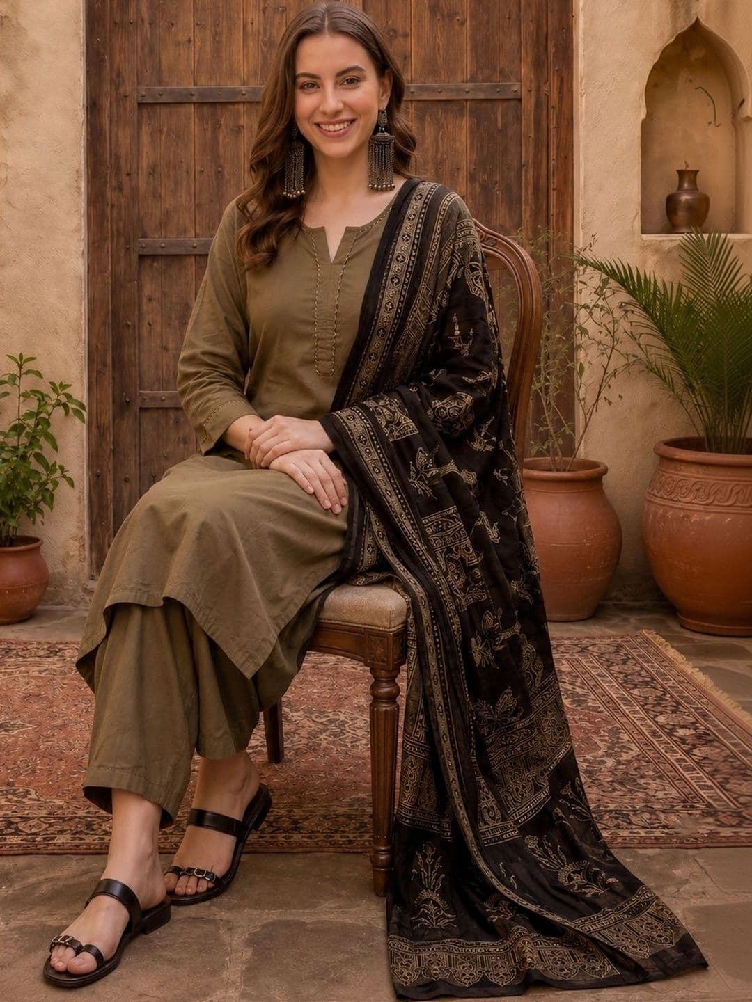 Sangria Women Ethnic Motifs Regular Kurta with Trousers & With Dupatta thumbnail 5