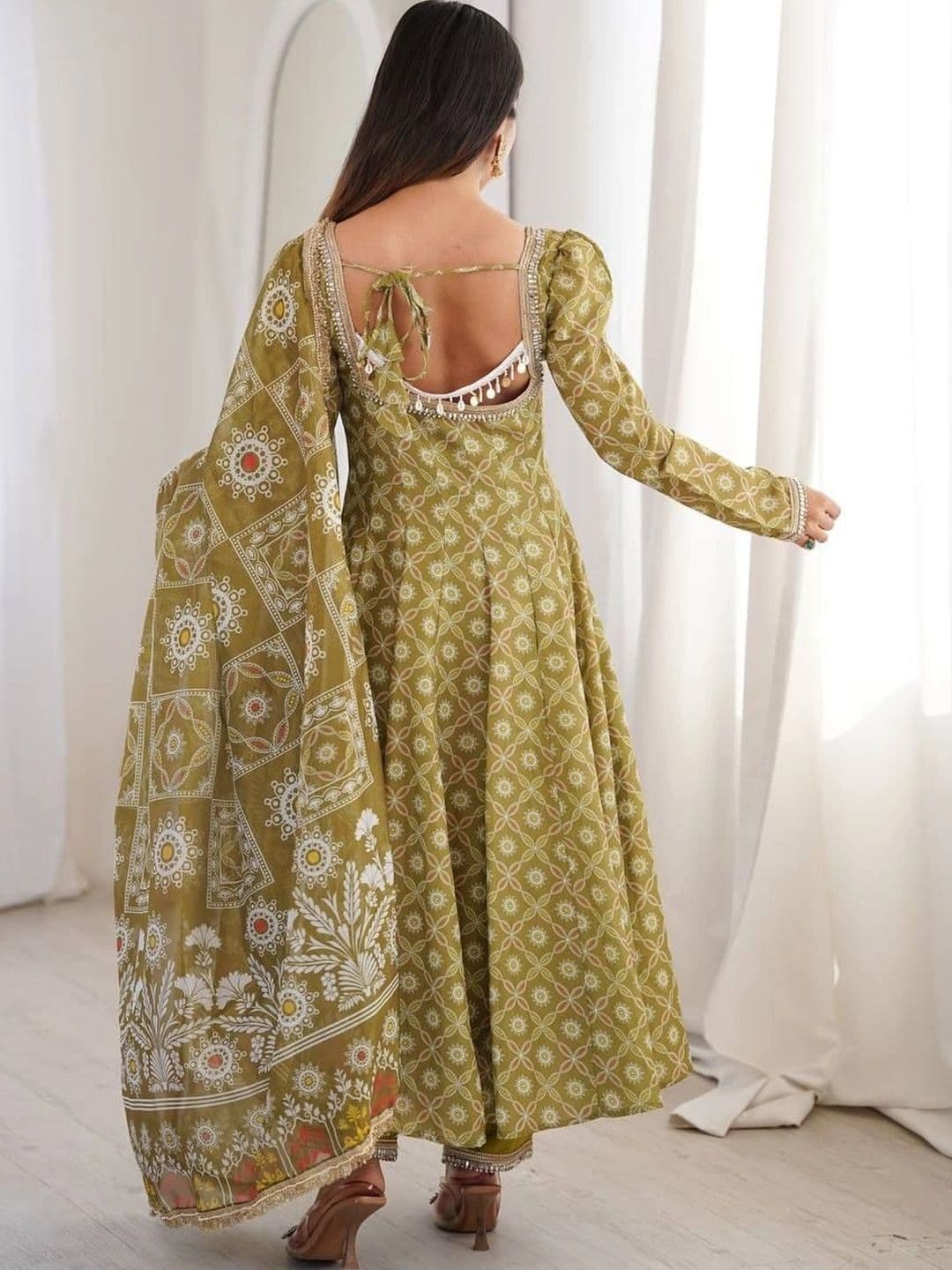 Kurtibella Women Ethnic Motifs Regular Pure Cotton Kurta with Trousers & With Dupatta thumbnail 7