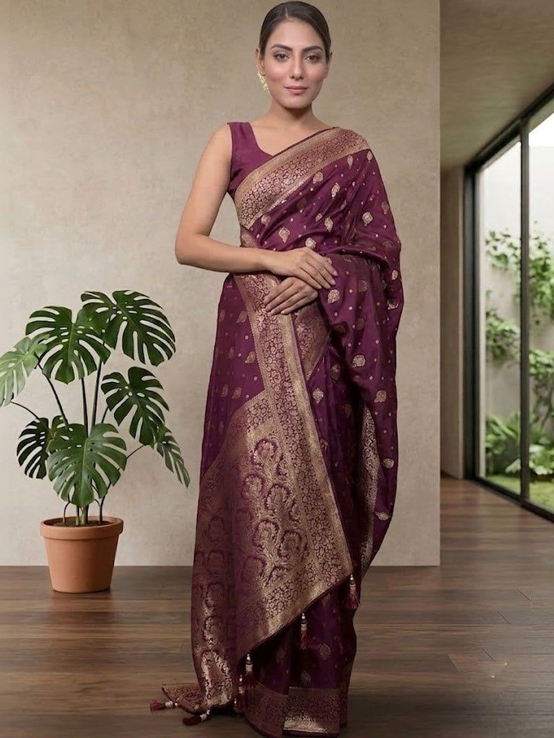 THE AQUARIUS Woven Design Zari Art Silk Banarasi Saree - view 1