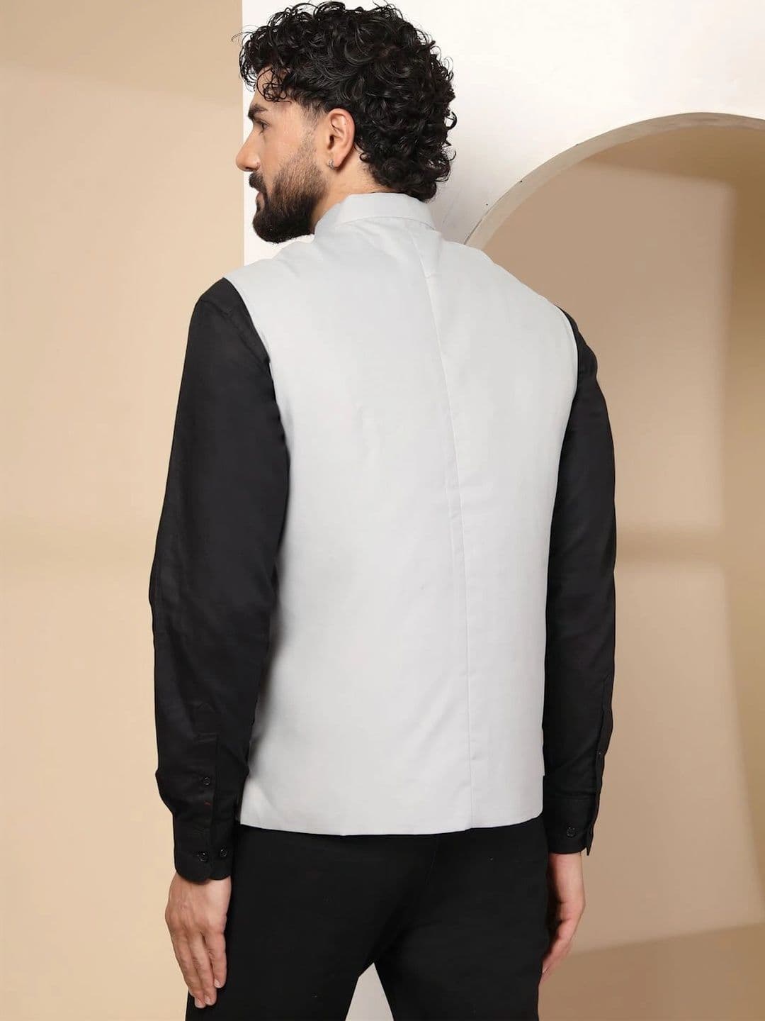 Vastraa Fusion Men Pure Cotton Mandarin Collar Nehru Jackets thumbnail 4