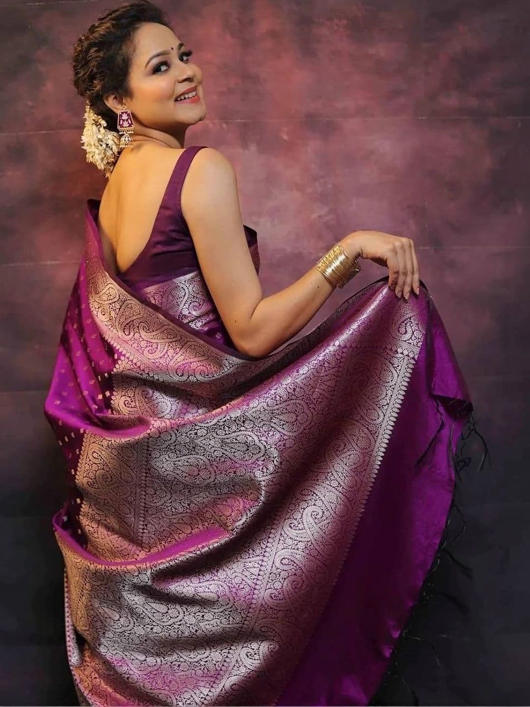 Zankhi Hosiery Woven Design Zari Art Silk Banarasi Saree thumbnail 3