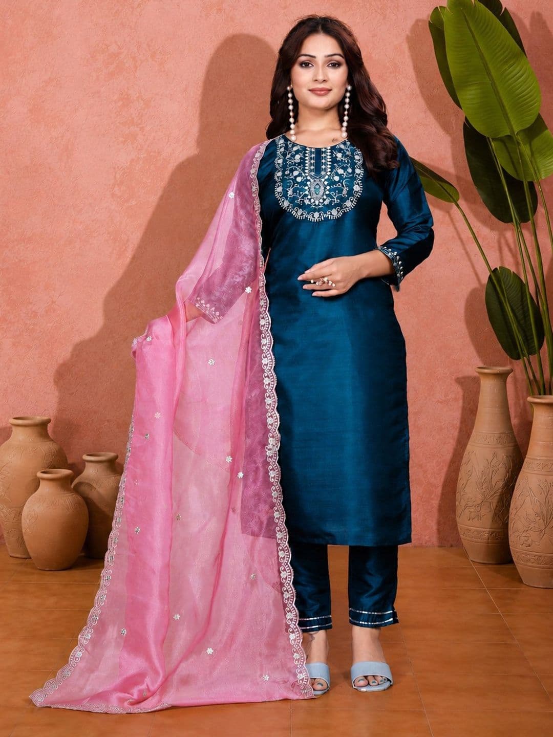 Sangria Motifs Embroidered Regular Thread Work Kurta with Trousers & With Dupatta - view 1